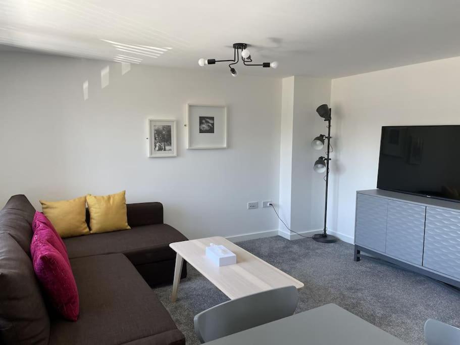 Paradigm House, Modern 2-Bedroom Duplex Apartment 2, Free Parking, Oxford Eksteriør billede