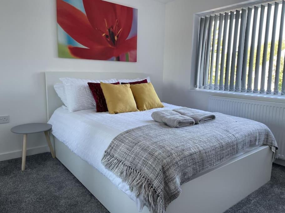 Paradigm House, Modern 2-Bedroom Duplex Apartment 2, Free Parking, Oxford Eksteriør billede
